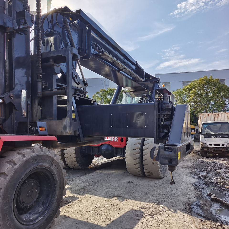 KALMAR DRT450 - Stivosës ritërheqës: foto 3 KALMAR DRT450 - Stivosës ritërheqës: foto 3