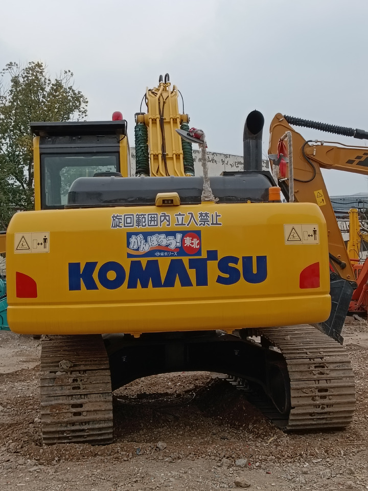 KOMATSU PC 200-8 N1 - Ekskavator me zinxhirë: foto 2 KOMATSU PC 200-8 N1 - Ekskavator me zinxhirë: foto 2