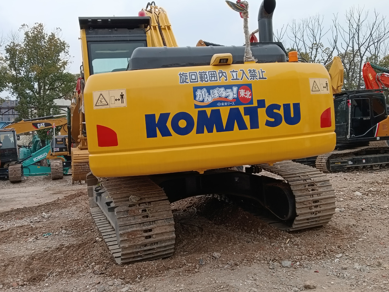 KOMATSU PC 200-8 N1 - Ekskavator me zinxhirë: foto 3 KOMATSU PC 200-8 N1 - Ekskavator me zinxhirë: foto 3