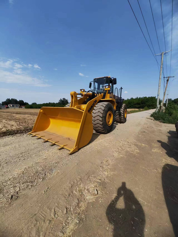 KOMATSU WA 470 - 3 - Fadrom me goma: foto 5 KOMATSU WA 470 - 3 - Fadrom me goma: foto 5