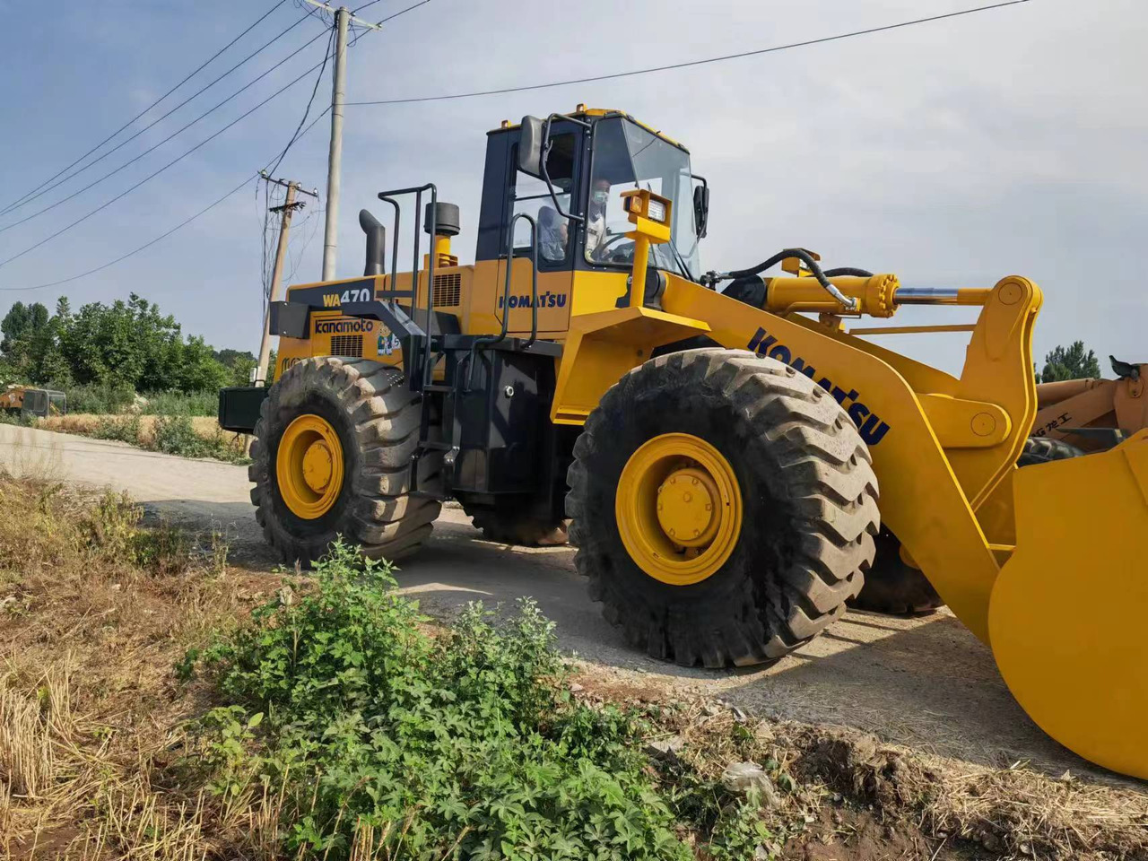 KOMATSU WA 470 - 3 - Fadrom me goma: foto 2 KOMATSU WA 470 - 3 - Fadrom me goma: foto 2