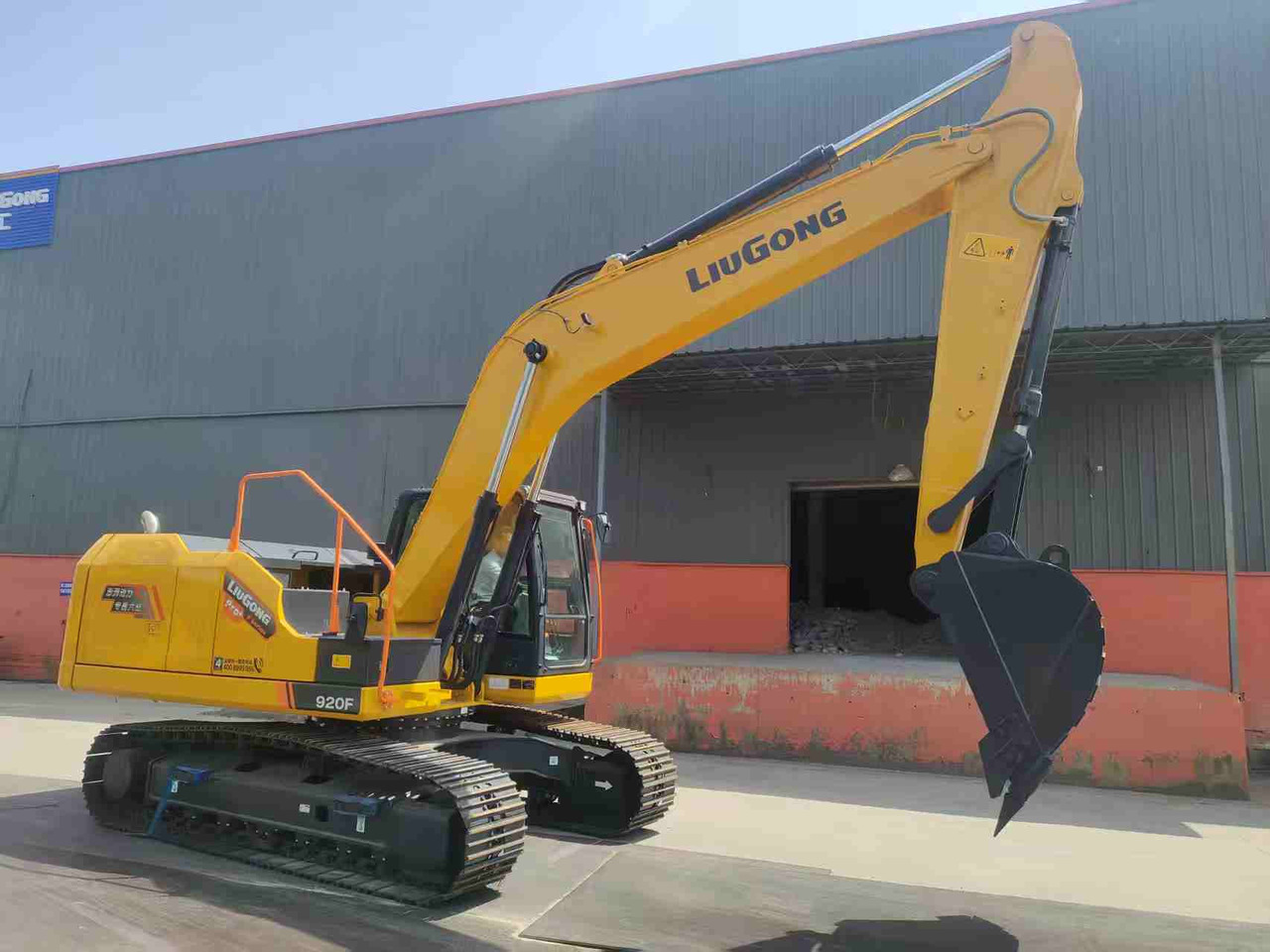 LIUGONG 920FG4 100% Brand New 21.5 TON 20 TON - Ekskavator me zinxhirë: foto 3 LIUGONG 920FG4 100% Brand New 21.5 TON 20 TON - Ekskavator me zinxhirë: foto 3
