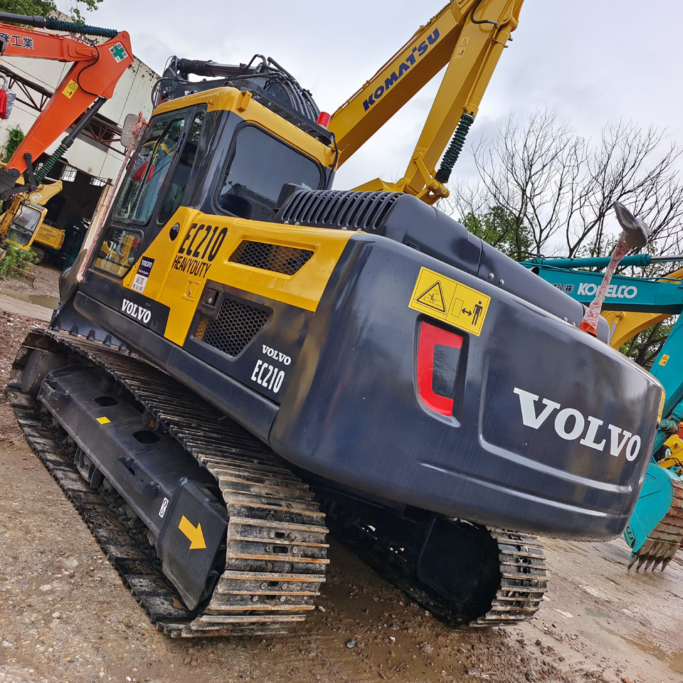 VOLVO EC210D EC210B EC380 - Ekskavator me zinxhirë: foto 3 VOLVO EC210D EC210B EC380 - Ekskavator me zinxhirë: foto 3