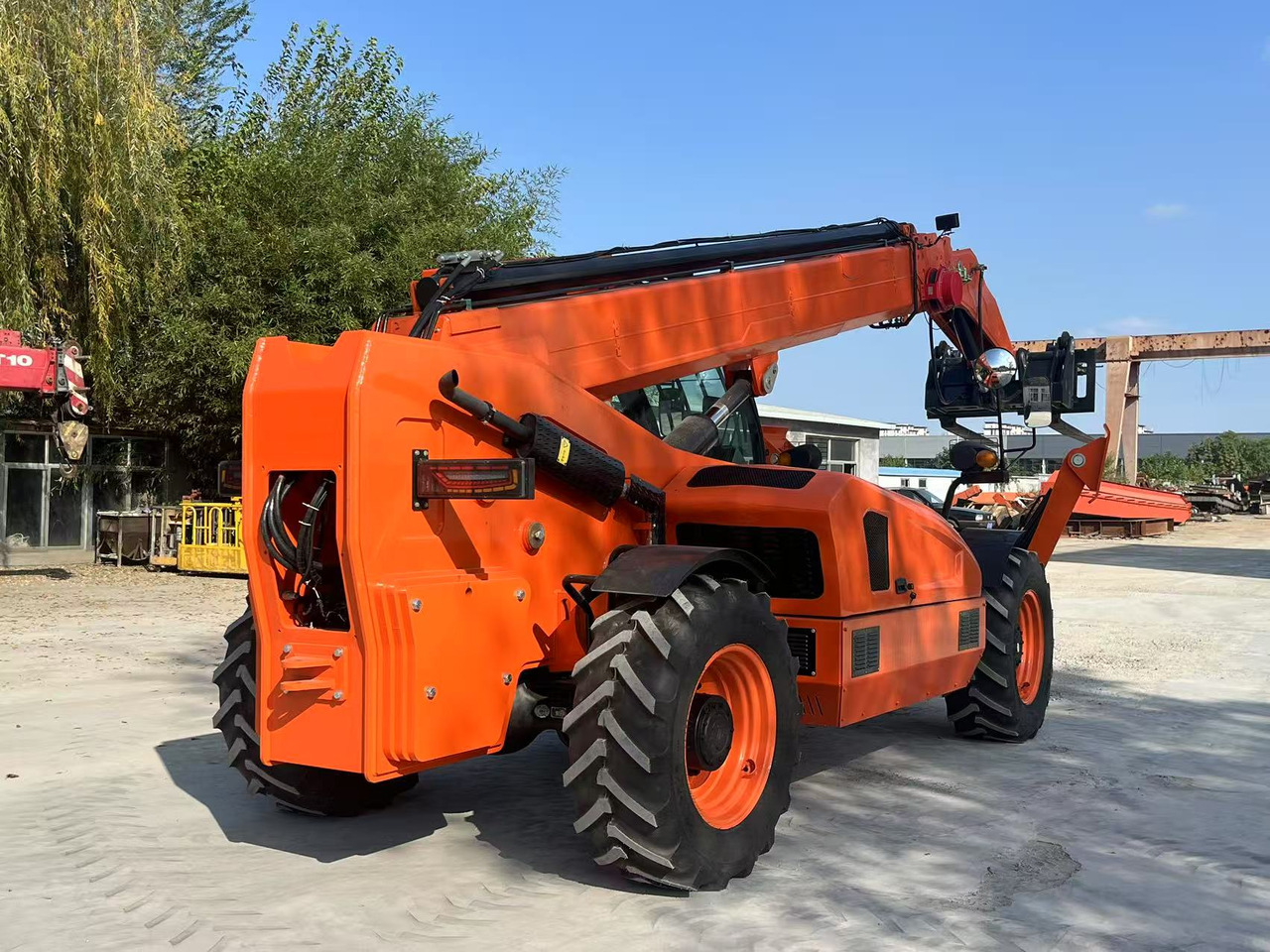 XCMG 17.5 METER BRAND NEW - Ekskavator teleskopik: foto 4 XCMG 17.5 METER BRAND NEW - Ekskavator teleskopik: foto 4