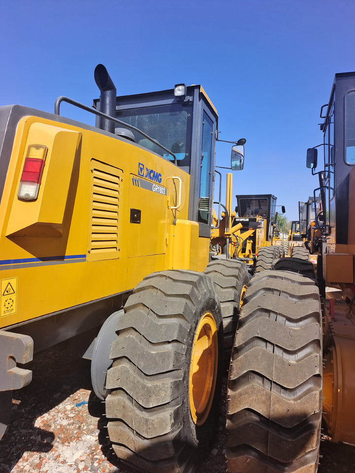 XCMG GR1803 WITH RIPPER - Makinë niveluese: foto 4 XCMG GR1803 WITH RIPPER - Makinë niveluese: foto 4