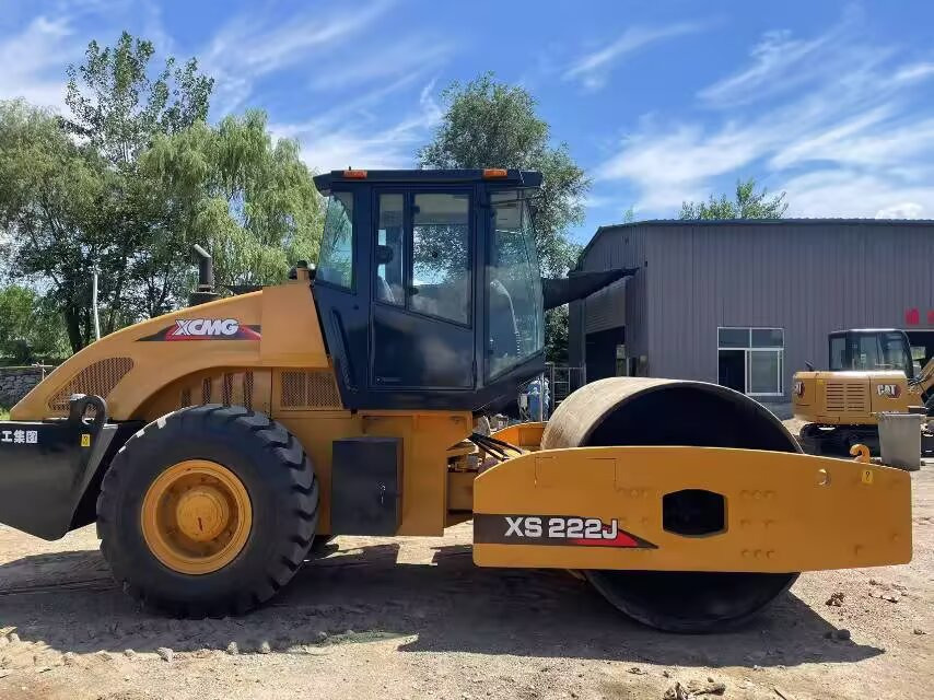 XCMG XS222J XS223J XS263J - Rul rrugësh: foto 3 XCMG XS222J XS223J XS263J - Rul rrugësh: foto 3