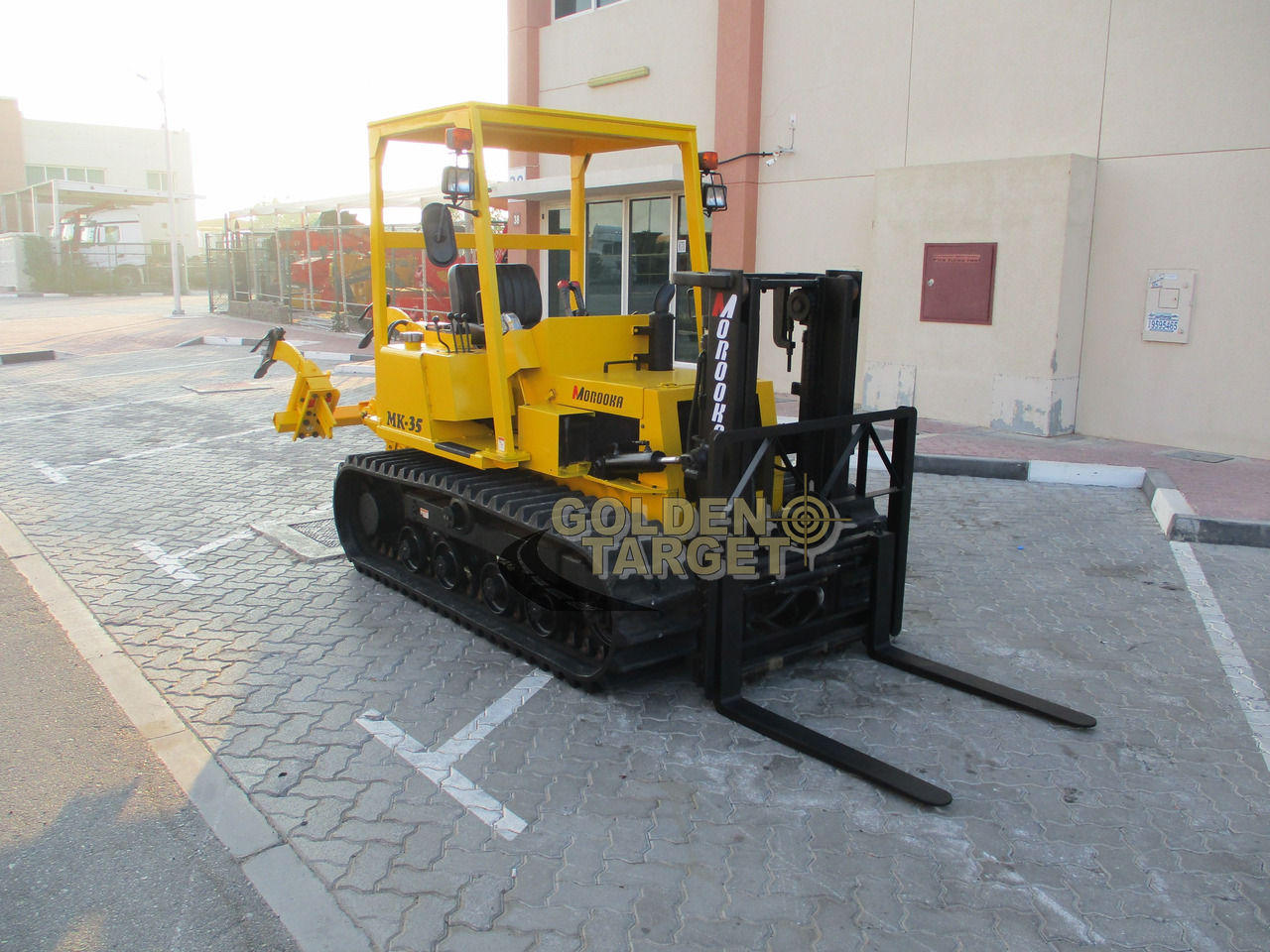 Morooka MK35 Tracks Forklift - Pirun më naftë: foto 1 Morooka MK35 Tracks Forklift - Pirun më naftë: foto 1