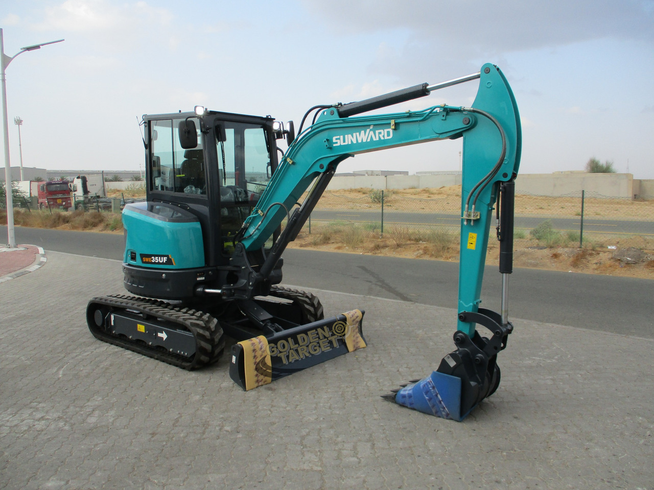 SUNWARD SWE35UF Mini Hydraulic Excavator - Miniekskavator: foto 1 SUNWARD SWE35UF Mini Hydraulic Excavator - Miniekskavator: foto 1