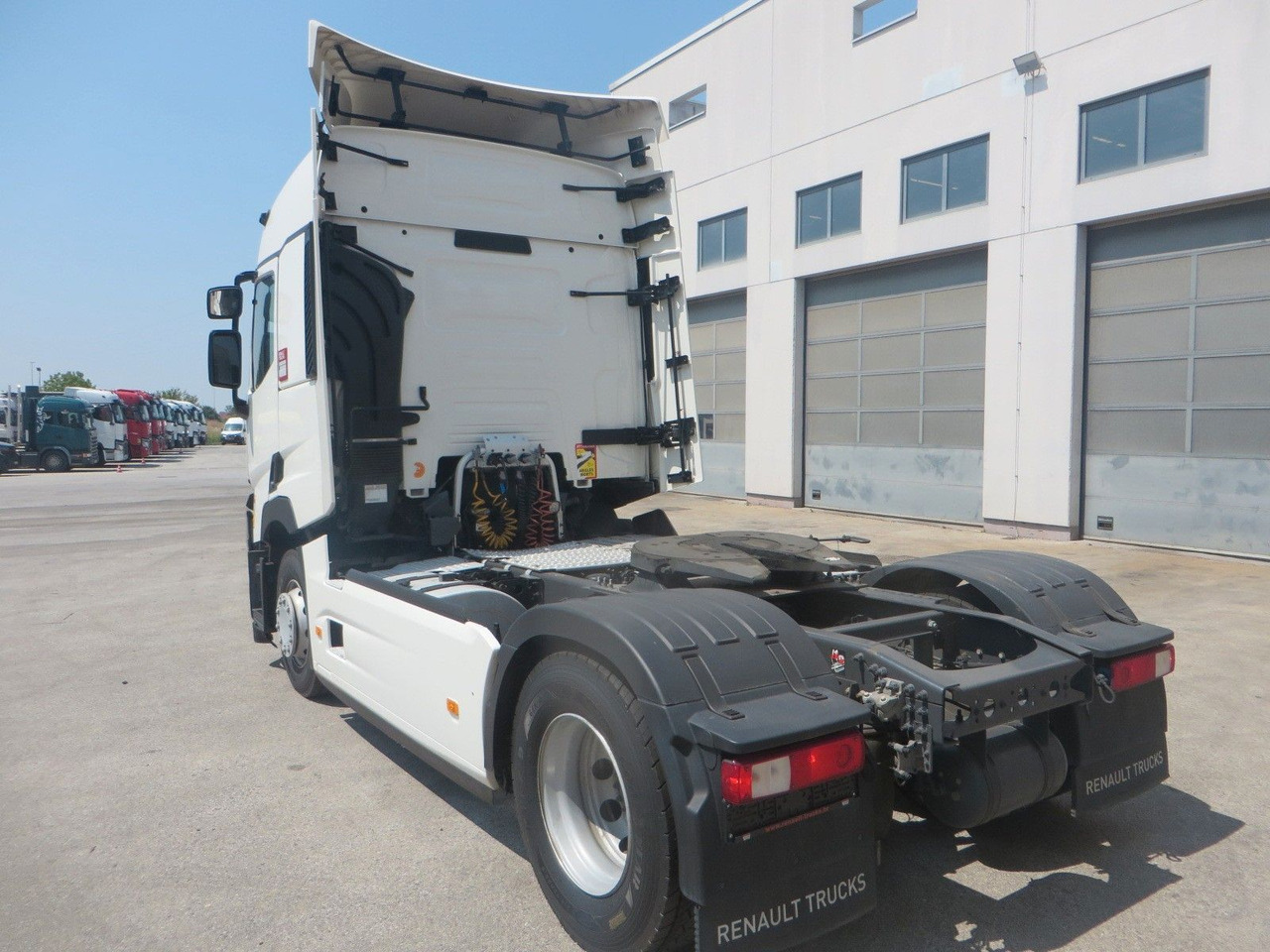 Renault T480 SC 4x2Tractor, Retarder - Gjysmë-kamion: foto 4 Renault T480 SC 4x2Tractor, Retarder - Gjysmë-kamion: foto 4