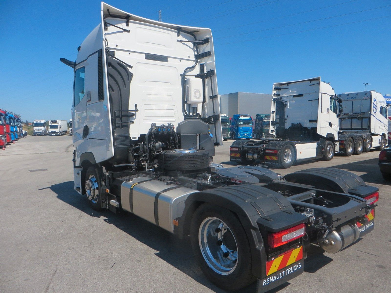 Renault T520 HSC 4x2Tractor mega NEW!! TOP EQUIPMENT - Gjysmë-kamion: foto 4 Renault T520 HSC 4x2Tractor mega NEW!! TOP EQUIPMENT - Gjysmë-kamion: foto 4
