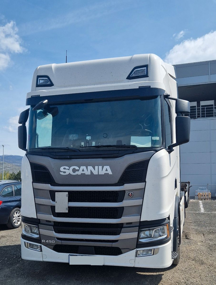 Scania R450 4x2Tractor - Gjysmë-kamion: foto 3 Scania R450 4x2Tractor - Gjysmë-kamion: foto 3