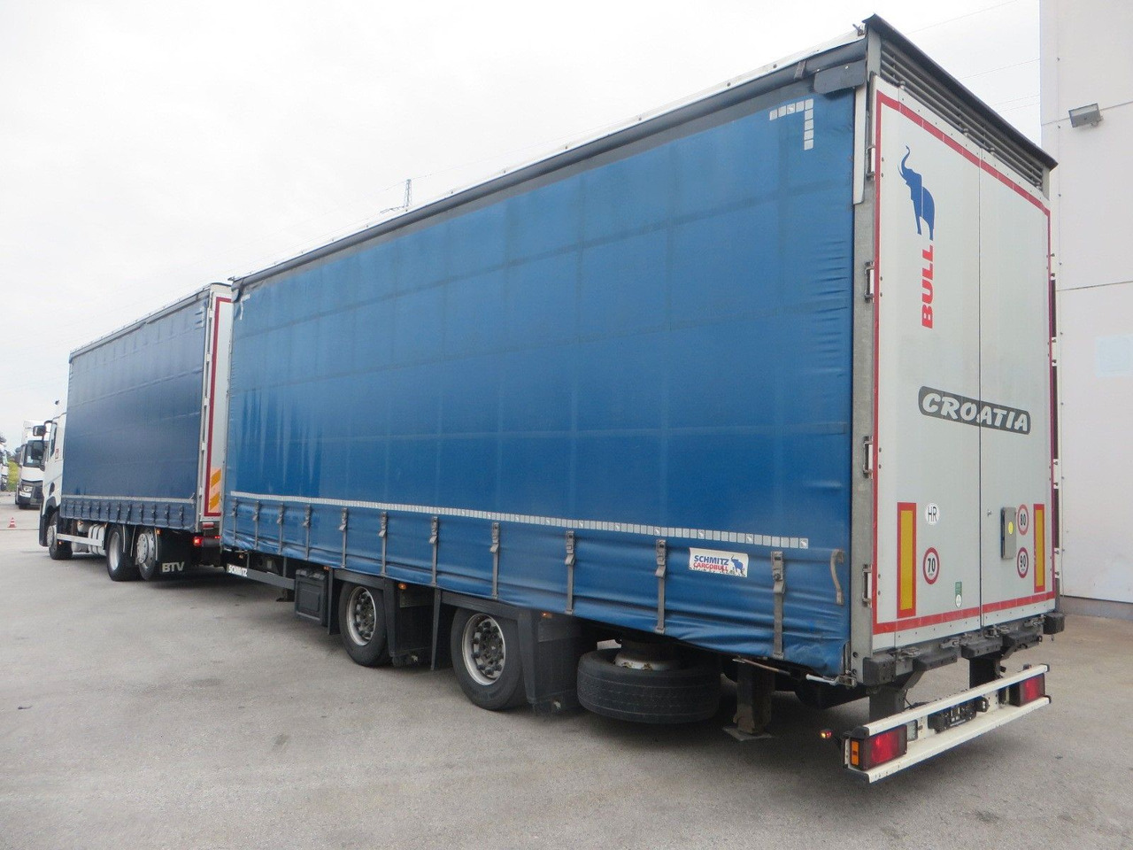 Renault T480 SC 6x2 Tandem jumbo 116m3 - Kamion me tendë: foto 4 Renault T480 SC 6x2 Tandem jumbo 116m3 - Kamion me tendë: foto 4