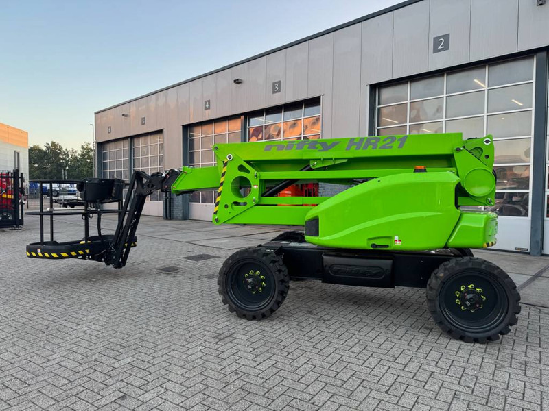 Niftylift HR 21 D 4x4 - Krah me çernjerë: foto 1 Niftylift HR 21 D 4x4 - Krah me çernjerë: foto 1