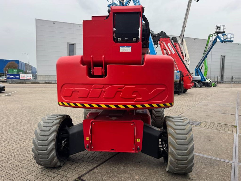 Niftylift HR 28 D E 4x4 - Krah me çernjerë: foto 3 Niftylift HR 28 D E 4x4 - Krah me çernjerë: foto 3