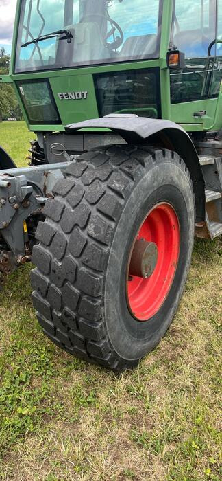 Fendt Xylon - Traktor: foto 2 Fendt Xylon - Traktor: foto 2