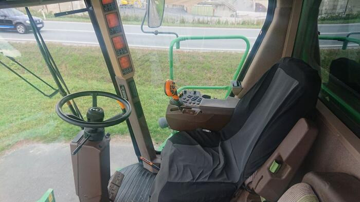 John Deere C 670 - Autokombajnë: foto 3 John Deere C 670 - Autokombajnë: foto 3