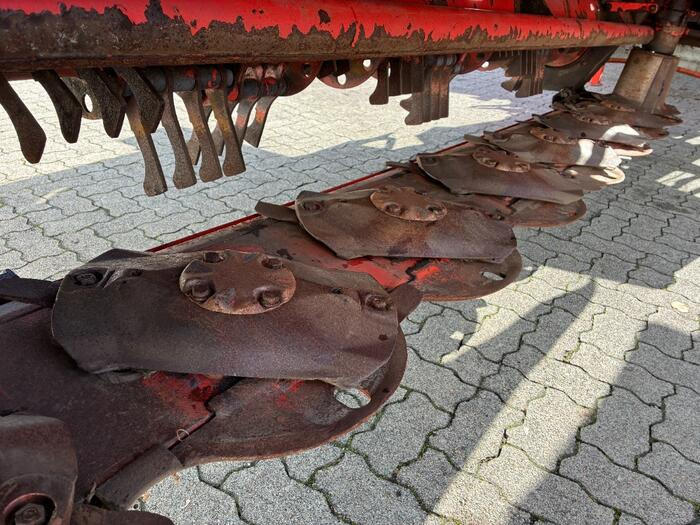 Kuhn FC 9530 D - Korrëse bari: foto 2 Kuhn FC 9530 D - Korrëse bari: foto 2