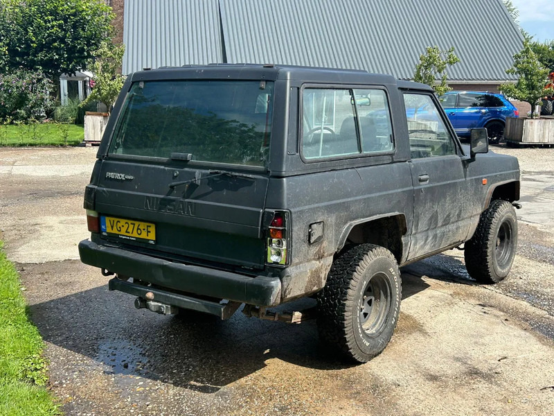 Nissan Patrol Patrol R 2.8 Turbo Diesel GRIJS KENTEKEN YOUNG TIMER - Veturë: foto 4 Nissan Patrol Patrol R 2.8 Turbo Diesel GRIJS KENTEKEN YOUNG TIMER - Veturë: foto 4