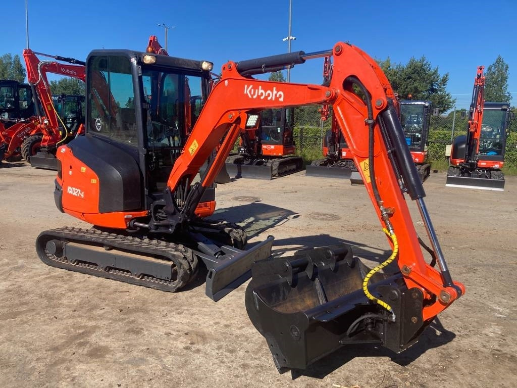 Kubota KX027-4 - Miniekskavator: foto 1 Kubota KX027-4 - Miniekskavator: foto 1