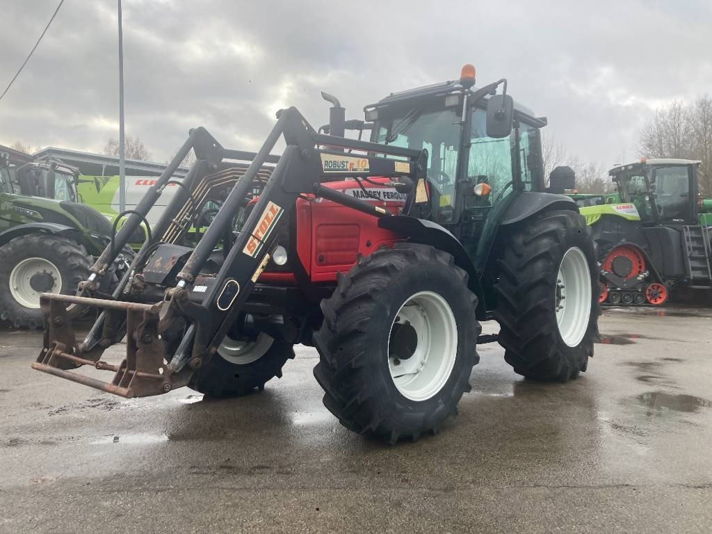 Massey Ferguson 4455 - Traktor: foto 1 Massey Ferguson 4455 - Traktor: foto 1