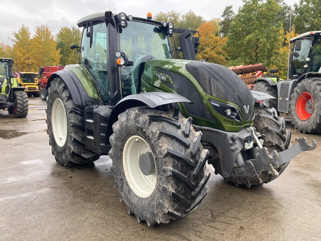 Valtra T 234 - Traktor: foto 2 Valtra T 234 - Traktor: foto 2