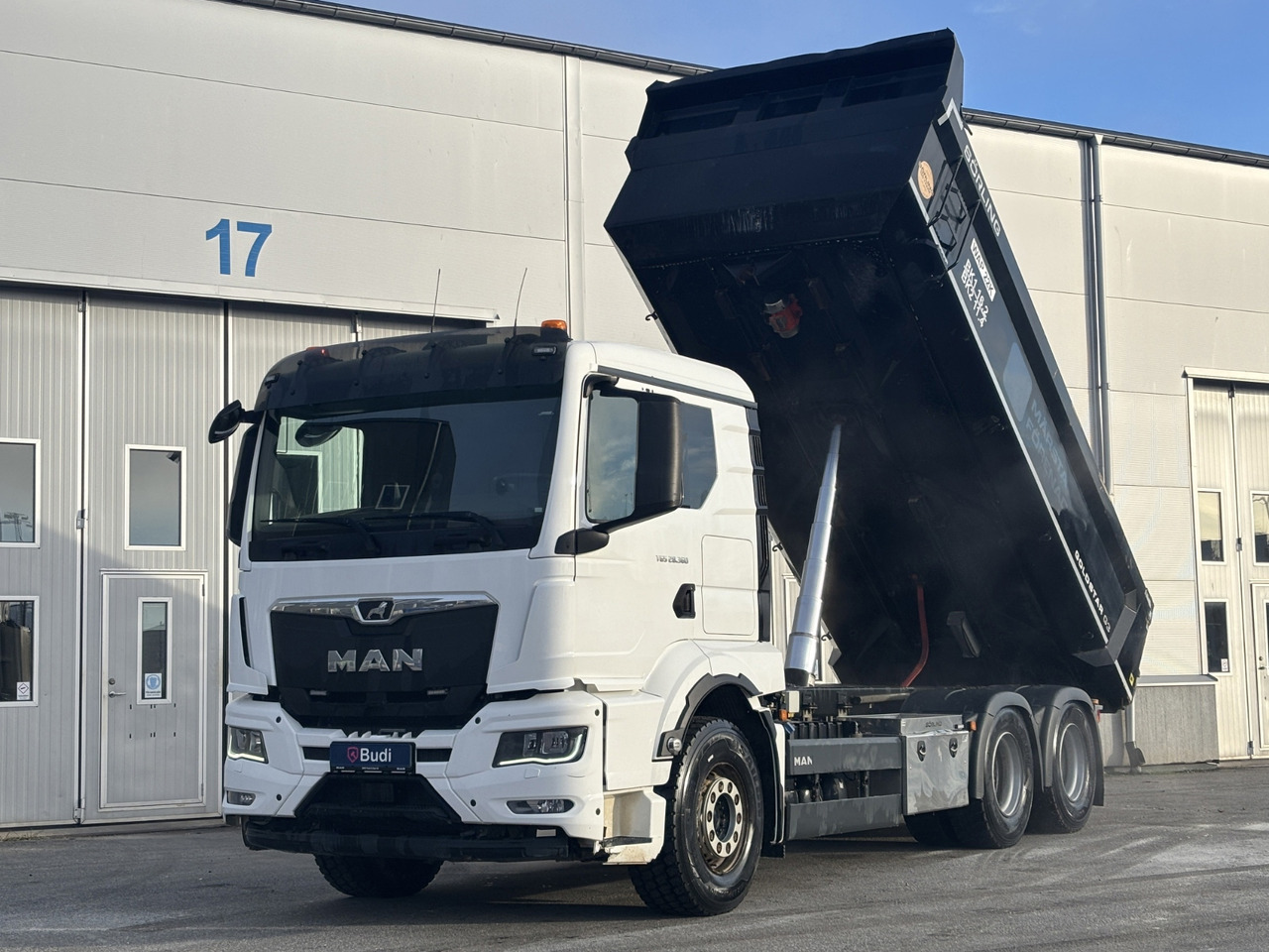 Schaktbil MAN TGS 28.360 6X2-2 BL CH -2023 | Sörling Goldstar - Kamion vetëshkarkues: foto 1 Schaktbil MAN TGS 28.360 6X2-2 BL CH -2023 | Sörling Goldstar - Kamion vetëshkarkues: foto 1