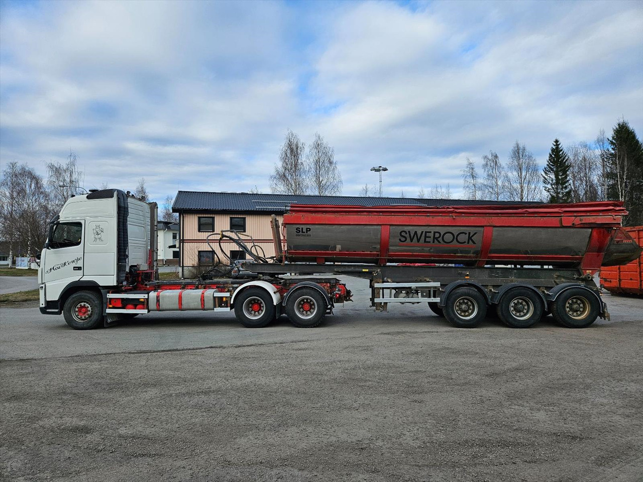 Tipptrailer SLP-3-9560-ST -2003 - Rimorkio vetëshkarkuese: foto 1 Tipptrailer SLP-3-9560-ST -2003 - Rimorkio vetëshkarkuese: foto 1