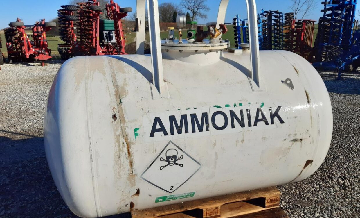Agrodan Ammoniaktank 1200 kg - Pajisje plehërimi, Rezervuari i magazinimit: foto 2 Agrodan Ammoniaktank 1200 kg - Pajisje plehërimi, Rezervuari i magazinimit: foto 2