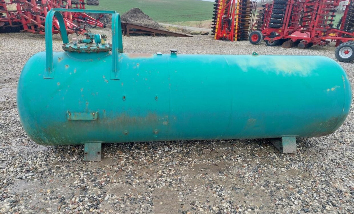 Agrodan Ammoniaktank 2500 kg - Pajisje plehërimi, Rezervuari i magazinimit: foto 2 Agrodan Ammoniaktank 2500 kg - Pajisje plehërimi, Rezervuari i magazinimit: foto 2