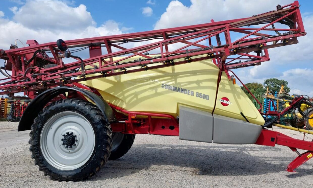 Hardi Commander 5500i -30m - Spërkatës me rimorkio: foto 2 Hardi Commander 5500i -30m - Spërkatës me rimorkio: foto 2