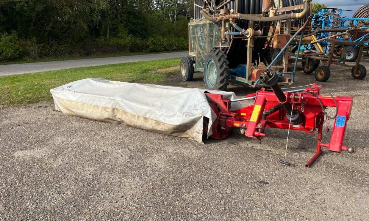 Lely SPLENDIMO 320 - Korrëse bari: foto 2 Lely SPLENDIMO 320 - Korrëse bari: foto 2