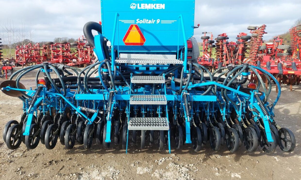 Lemken Zirkon 10/400 - Solitair 9-400 - Mbjellëse e kombinuar në radhë: foto 3 Lemken Zirkon 10/400 - Solitair 9-400 - Mbjellëse e kombinuar në radhë: foto 3