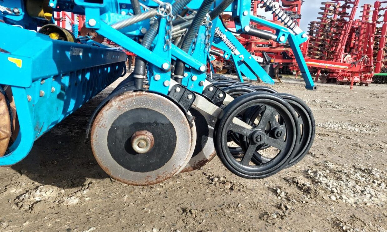 Lemken Zirkon 10/400 - Solitair 9-400 - Mbjellëse e kombinuar në radhë: foto 5 Lemken Zirkon 10/400 - Solitair 9-400 - Mbjellëse e kombinuar në radhë: foto 5