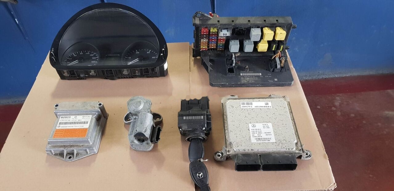 Delphi CRD2 .35 OM 651-SOLENOID Mercedes-Benz SPRIDER - ECU për Kamioni: foto 1 Delphi CRD2 .35 OM 651-SOLENOID Mercedes-Benz SPRIDER - ECU për Kamioni: foto 1