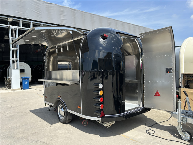 European Food Truck Crepe,Burger,Grilled Sausage,Lángos Food Trailer - Rimorkio shpërndarëse: foto 3 European Food Truck Crepe,Burger,Grilled Sausage,Lángos Food Trailer - Rimorkio shpërndarëse: foto 3