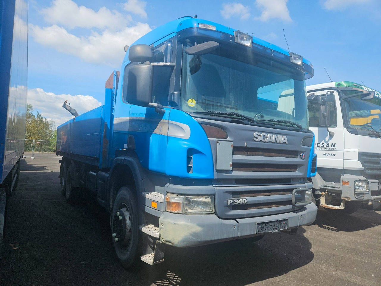 Scania P340 6x6 Pritsche Schaltgetriebe Blatt/Blatt - Kamion me karroceri të hapur: foto 2 Scania P340 6x6 Pritsche Schaltgetriebe Blatt/Blatt - Kamion me karroceri të hapur: foto 2