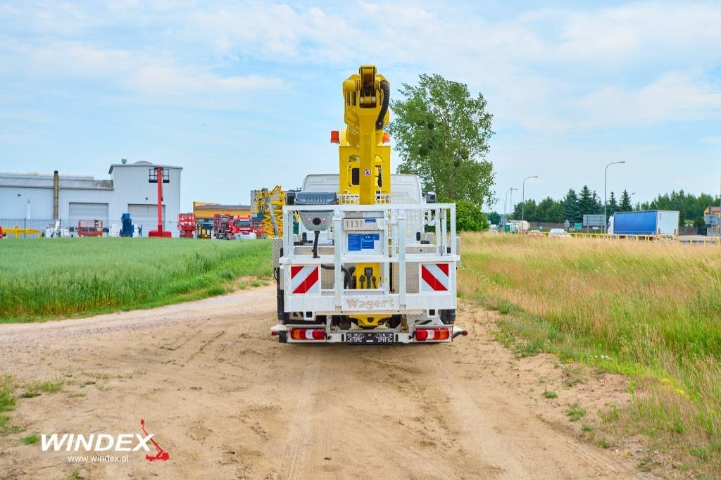 Palfinger P 300 KS - Platformë ajrore e montuar në kamion: foto 5 Palfinger P 300 KS - Platformë ajrore e montuar në kamion: foto 5