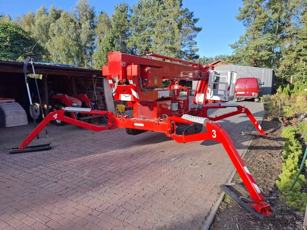 Teupen Leo 26T - Platformë ajrore e montuar në kamion: foto 5 Teupen Leo 26T - Platformë ajrore e montuar në kamion: foto 5