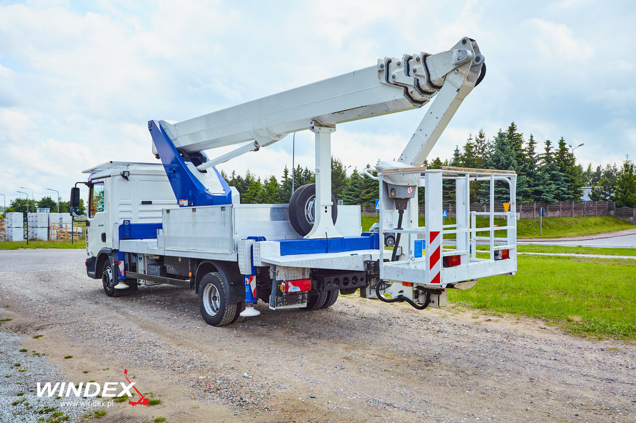 Wumag WT 300 - Platformë ajrore: foto 4 Wumag WT 300 - Platformë ajrore: foto 4