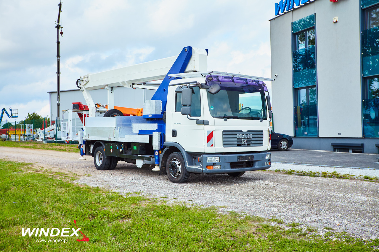 Wumag WT 300 - Platformë ajrore: foto 1 Wumag WT 300 - Platformë ajrore: foto 1