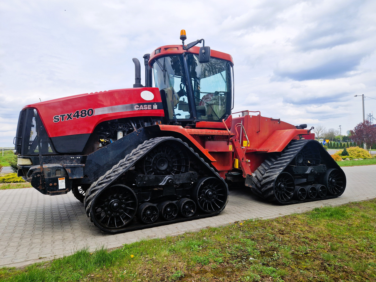 CASE 480 - Traktor me zinxhir: foto 5 CASE 480 - Traktor me zinxhir: foto 5