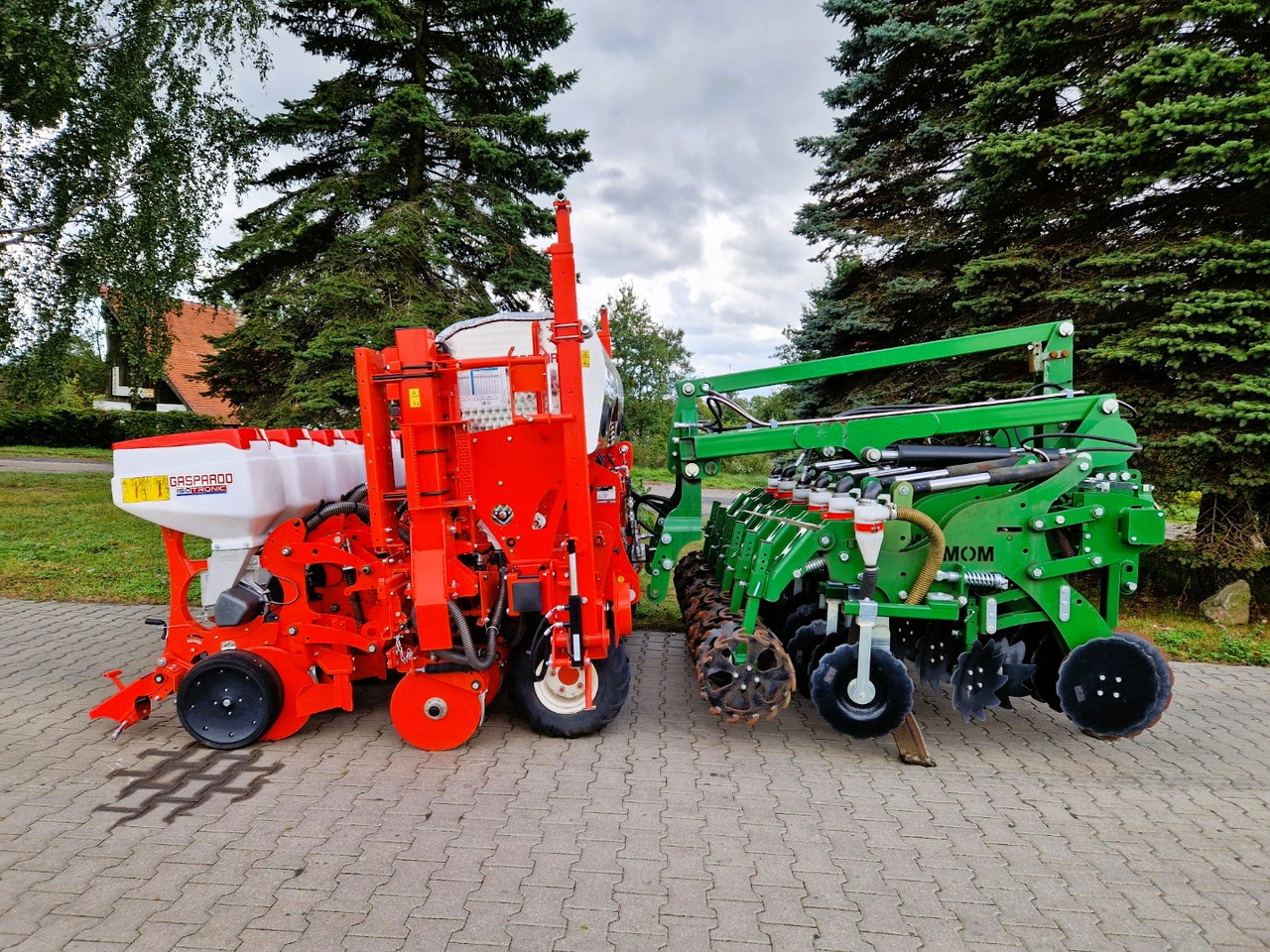 MASCHIO GASPARDO + Moretto MOM MAGA 6R + Strip Hawk - Makinë mbjellëse precize: foto 1 MASCHIO GASPARDO + Moretto MOM MAGA 6R + Strip Hawk - Makinë mbjellëse precize: foto 1