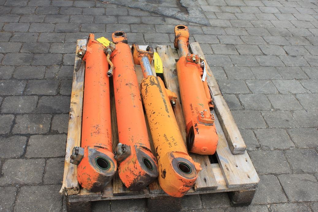 Fiat-Allis FR 10 - Cilindri hidraulik për Makineri ndërtimi: foto 4 Fiat-Allis FR 10 - Cilindri hidraulik për Makineri ndërtimi: foto 4