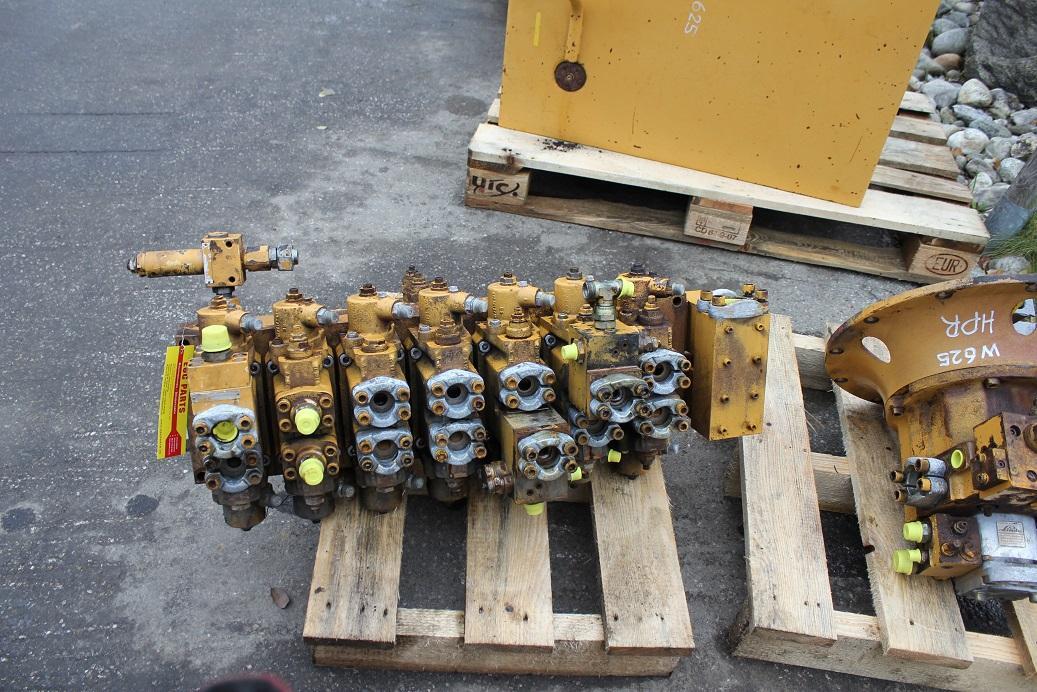 Furukawa W 625 - Valvula hidraulike për Makineri ndërtimi: foto 3 Furukawa W 625 - Valvula hidraulike për Makineri ndërtimi: foto 3