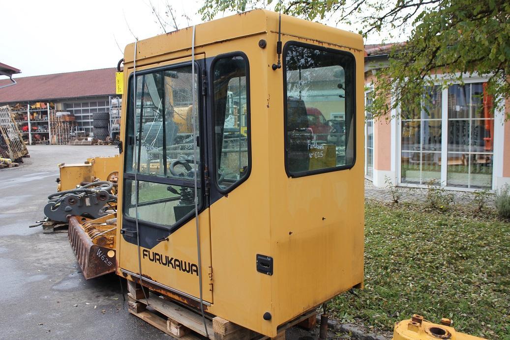 Furukawa W625 - Kabinë për Makineri ndërtimi: foto 4 Furukawa W625 - Kabinë për Makineri ndërtimi: foto 4