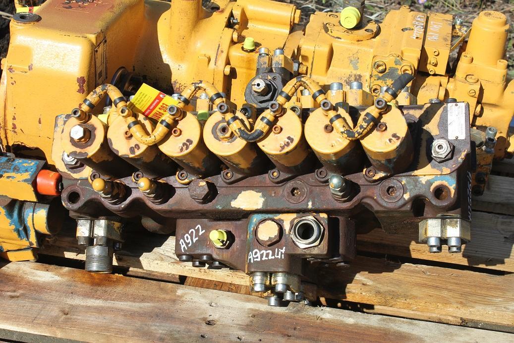 Liebherr A 922 LIT - Valvula hidraulike për Makineri ndërtimi: foto 2 Liebherr A 922 LIT - Valvula hidraulike për Makineri ndërtimi: foto 2