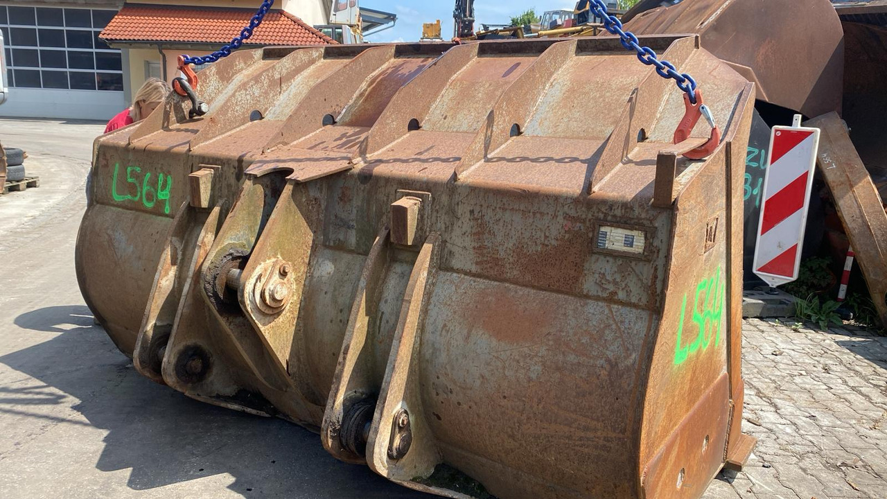 Liebherr L 564 - Kovë fadrome: foto 3 Liebherr L 564 - Kovë fadrome: foto 3