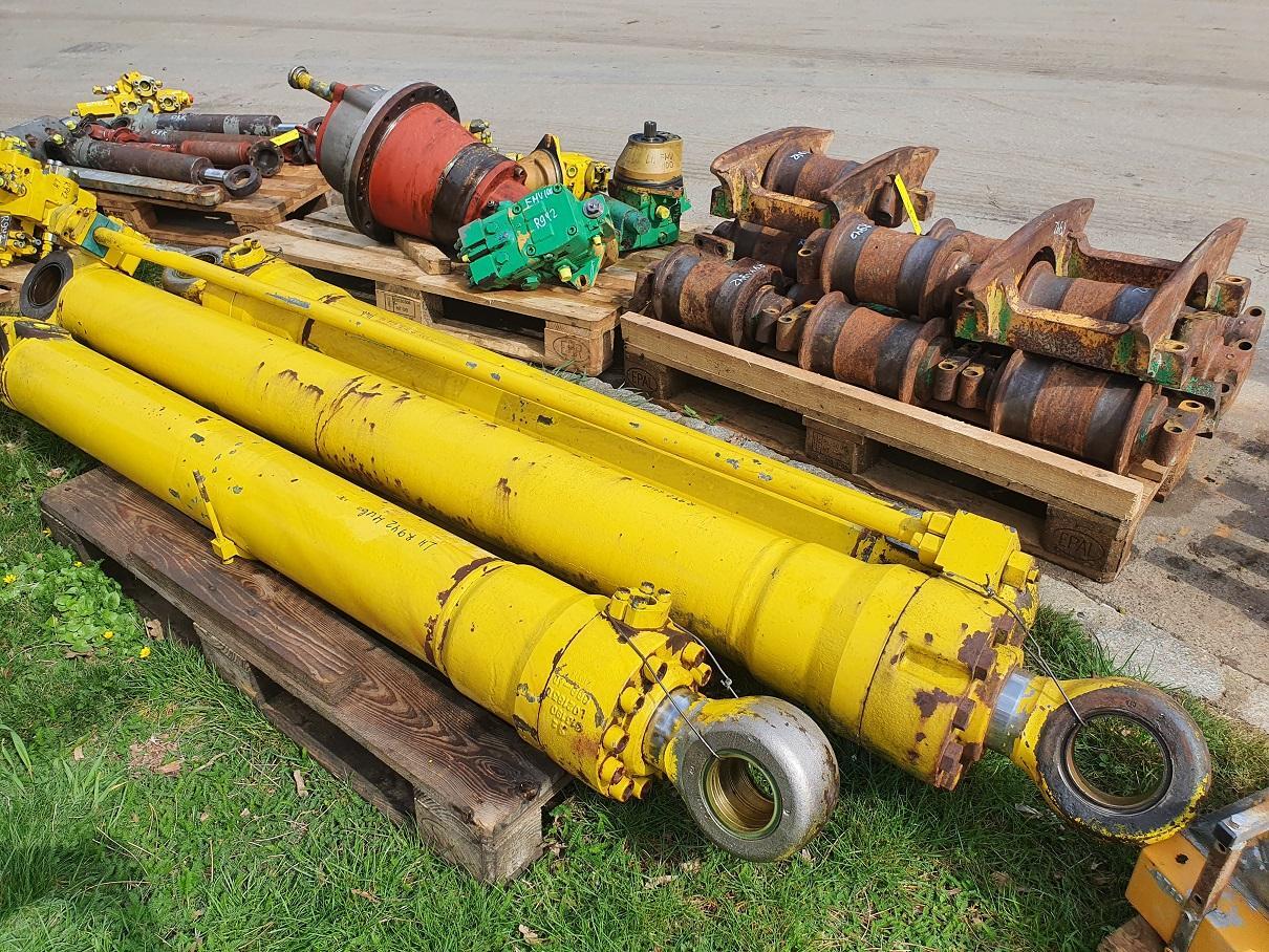 Liebherr R 942 - Cilindri hidraulik për Makineri ndërtimi: foto 1 Liebherr R 942 - Cilindri hidraulik për Makineri ndërtimi: foto 1