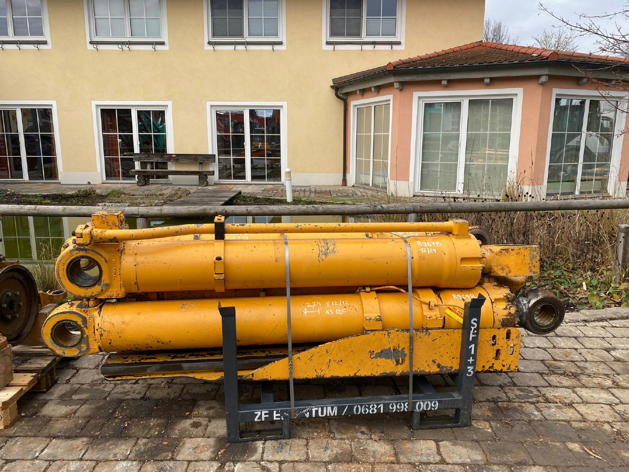 Liebherr R 964 B LIT - Cilindri hidraulik për Makineri ndërtimi: foto 4 Liebherr R 964 B LIT - Cilindri hidraulik për Makineri ndërtimi: foto 4
