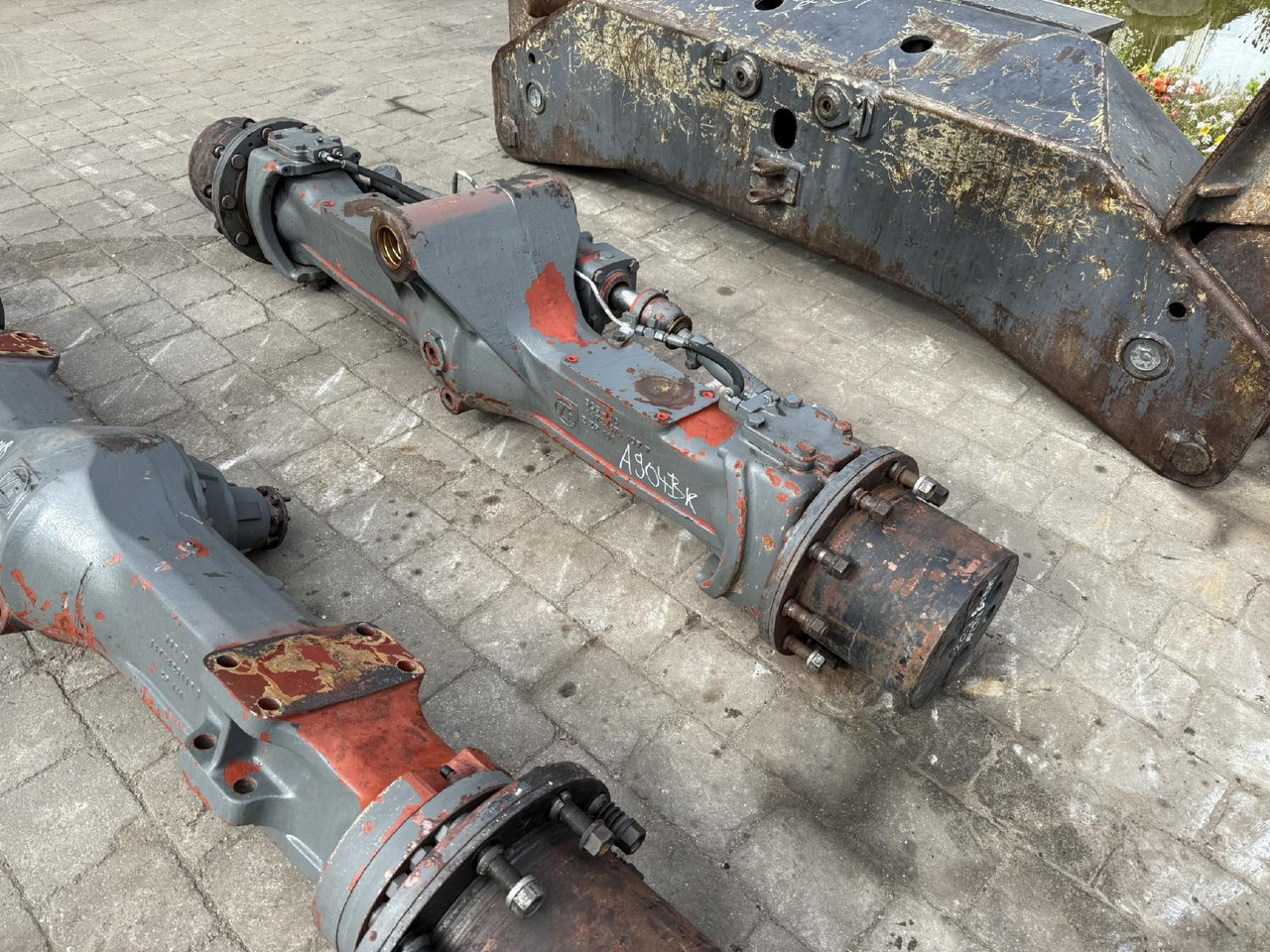 Liebherr ZF AP L B 765 aus LH 904 LIT - Bosht dhe pjesë këmbimi për Makineri ndërtimi: foto 5 Liebherr ZF AP L B 765 aus LH 904 LIT - Bosht dhe pjesë këmbimi për Makineri ndërtimi: foto 5